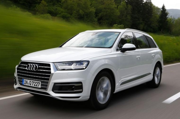 https://wcar.sets.lv/cars/Audi/Q7/1452165477-audi-q7-drive-2015-006.jpg