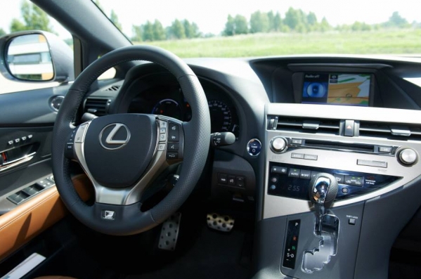 https://wcar.sets.lv/cars/Lexus/RX/1373318865-1044312_10151736540491788_628874151_n.jpg