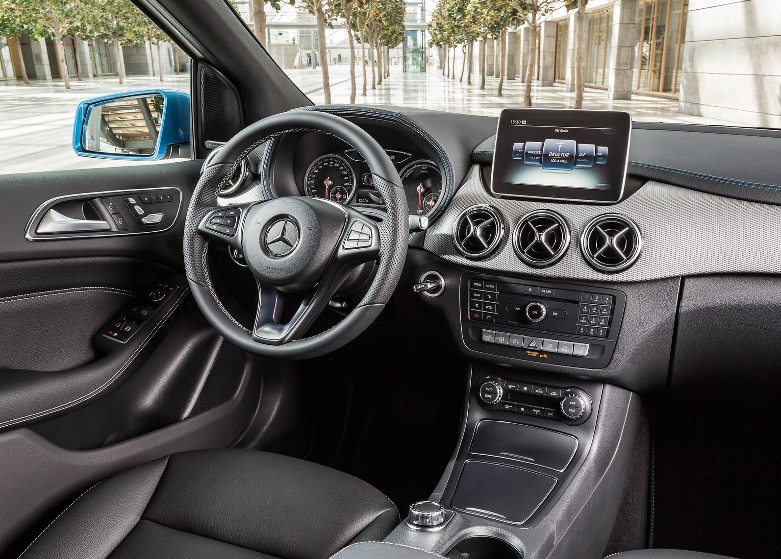 https://wcar.sets.lv/cars/Mercedes-Benz/B-Klase/80c97811b44ba09dc17a52638960ec79.jpg