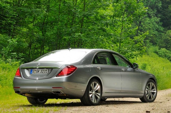 https://wcar.sets.lv/cars/Mercedes-Benz/S-Klase/1381490876-67131332526.jpg