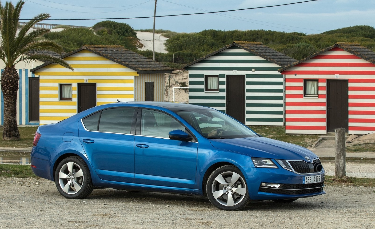 https://wcar.sets.lv/cars/Skoda/Octavia/91e16b2e3ff87ee0baec881185d09b85.jpg