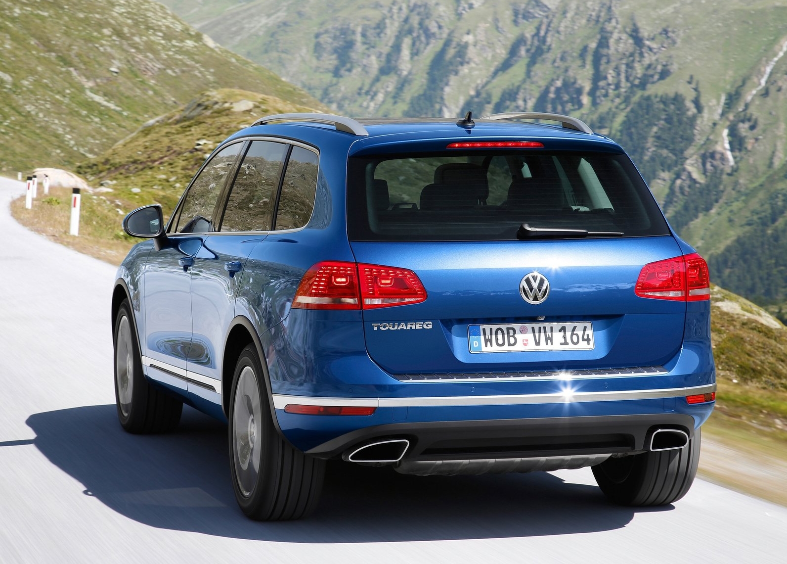 https://wcar.sets.lv/cars/Volkswagen/Touareg/b41024ac2e729584931546c8ca65a928.jpg